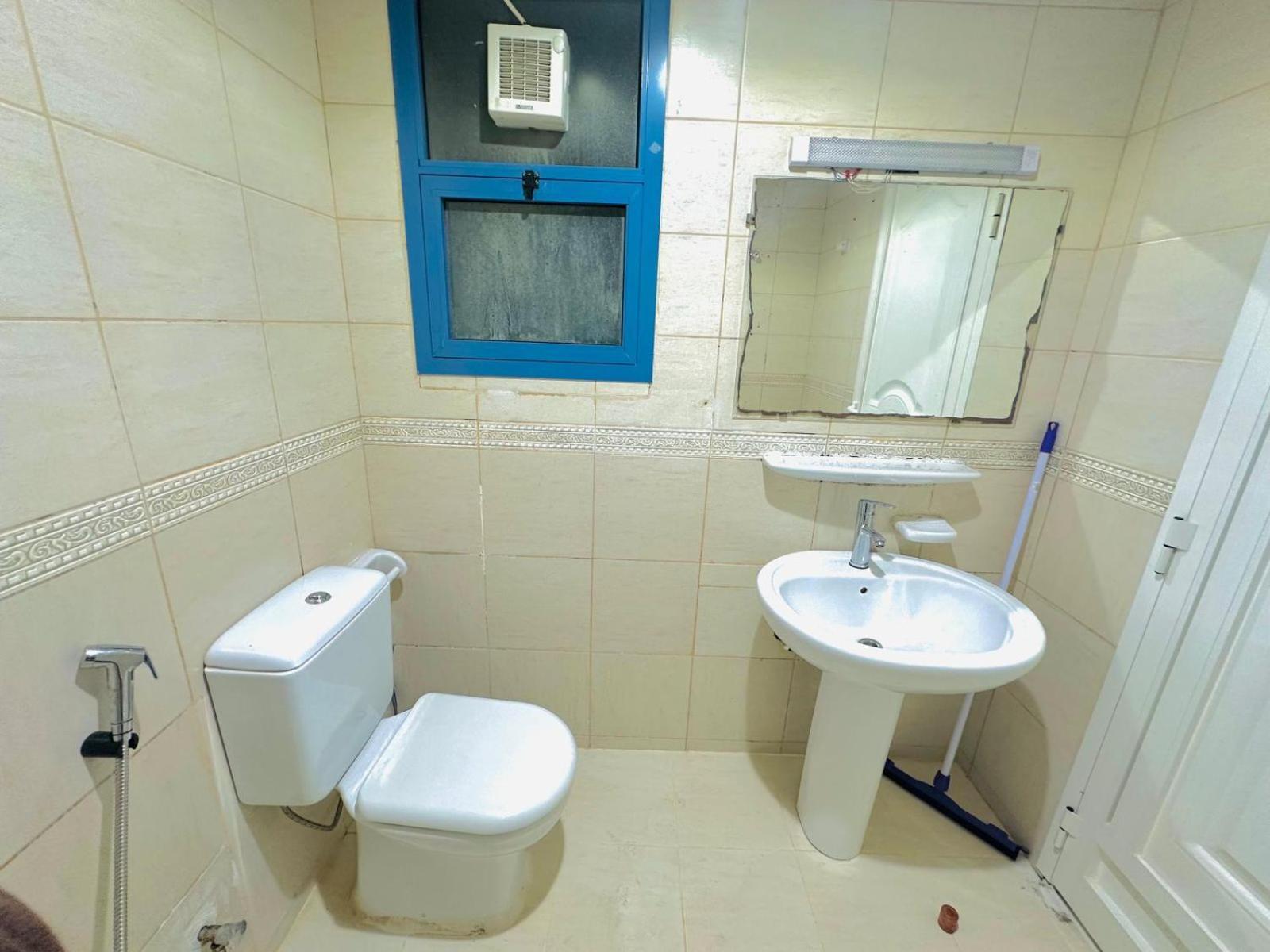 Zen Hideaway - Sleek Furnished Sanctuary Hotell Ajman Exteriör bild